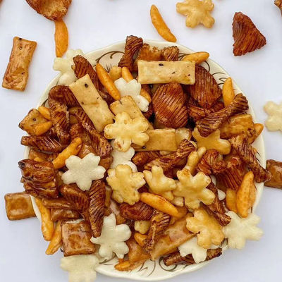 Купить Горячая посоленная закуска шутих риса для шутих риса стран Ближнего Востока смешанных online manufacture