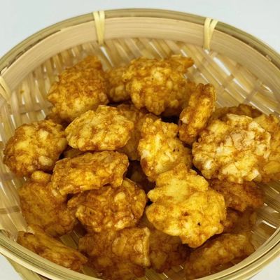 Купить Шутихи жареных рисов закусок шутихи риса вкуса БАРБЕКЮ восточные глубокие online manufacture