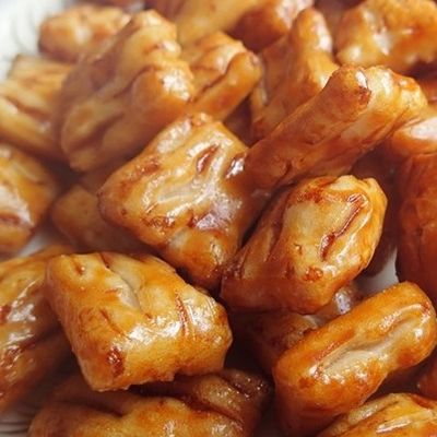 Купить Испеченные восточные шутихи риса закусок E160c риса японские соленые online manufacture