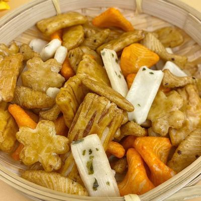 Купить Многократная цепь формирует шутиху риса смешивания морской водоросли шутихи риса японскую online manufacture