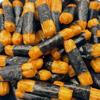 Хорошая цена Хрустящая шутиха риса сопнула закуски Адвокатуры крена риса морской водоросли еды японские онлайн