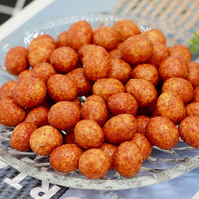 Хорошая цена Испеченная покрытая закуска BRC арахиса проверила пряные хрустящие приправленные чили онлайн